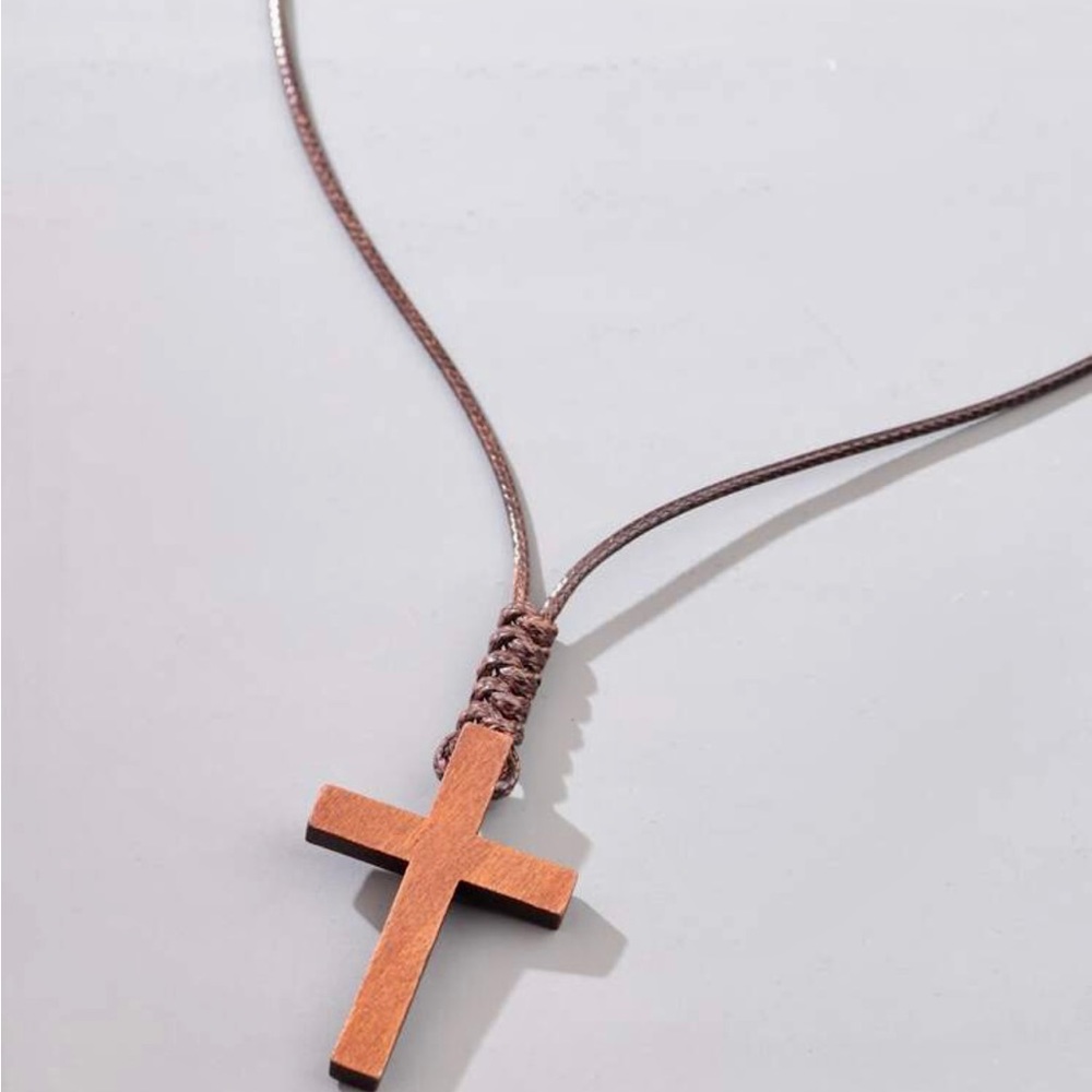 Men’s cross necklace - Picture 2 of 3